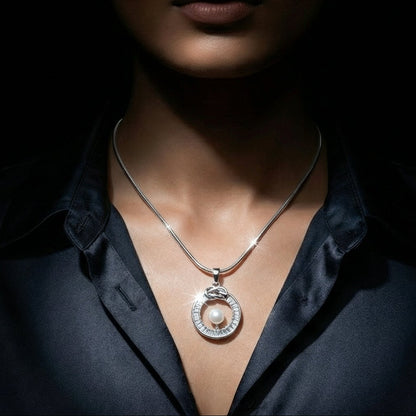 Pearl In Halo Silver